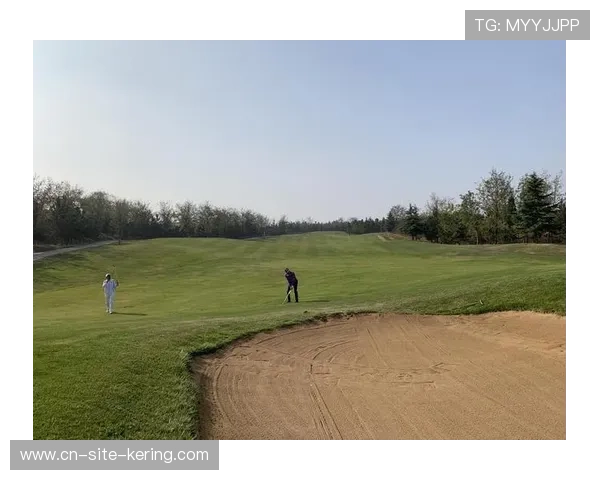 思可为高尔夫上海一队与北京乐群高尔夫俱乐部获业余赛净杆二三名